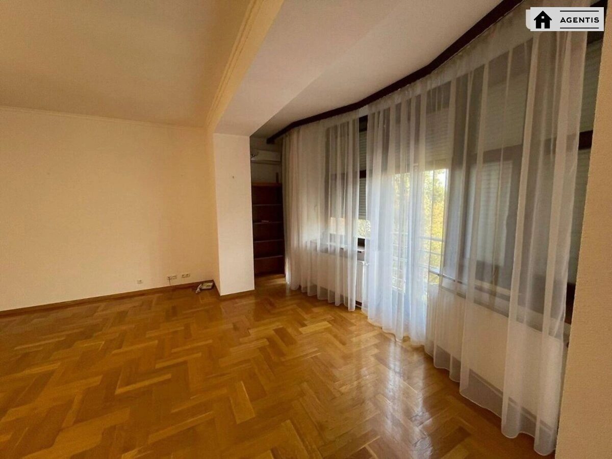 Apartment for rent 4 rooms, 220 m², 2nd fl./11 floors. 14, Patorzhynskogo 14, Kyiv. 