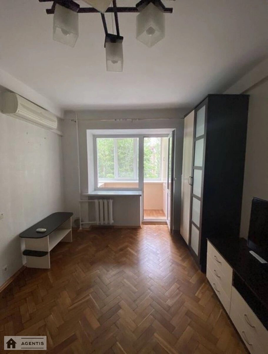 Apartment for rent 1 room, 28 m², 4th fl./5 floors. 12, Profesora Pidvysotskoho vul., Kyiv. 