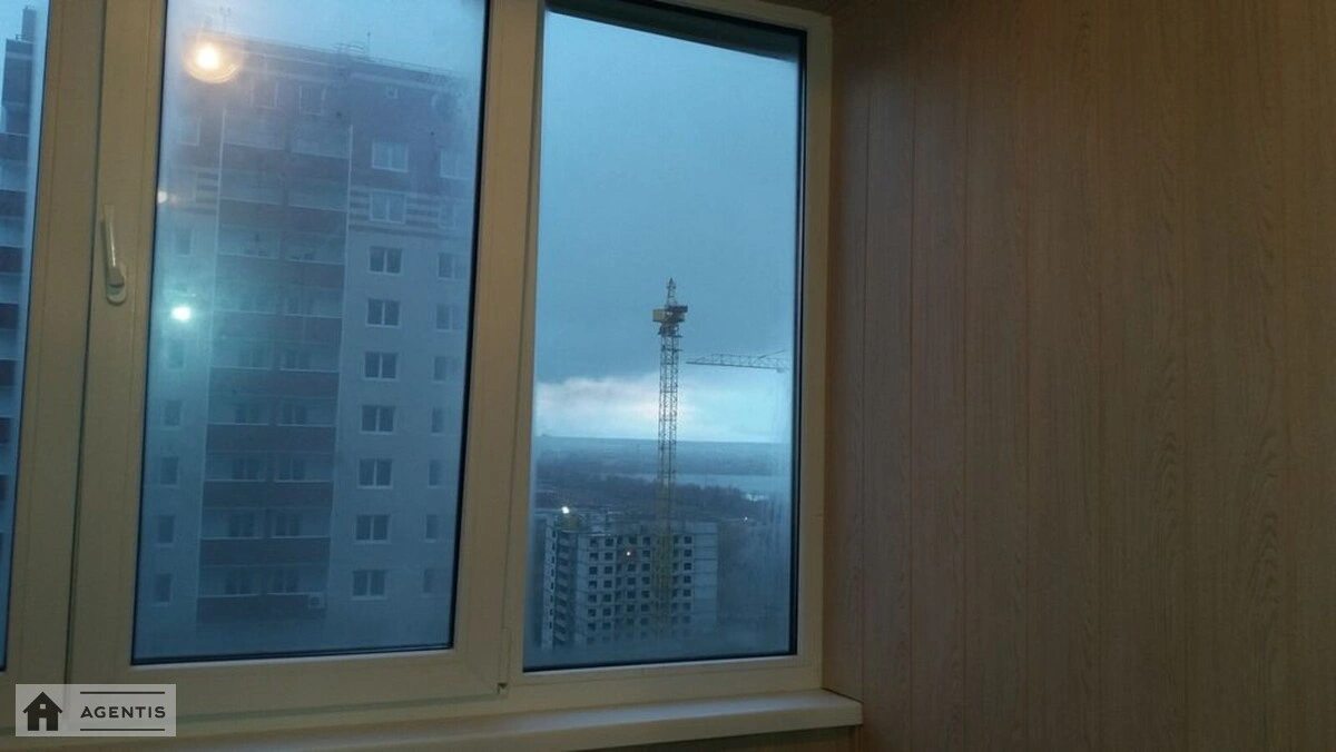 Apartment for rent 1 room, 43 m², 20th fl./25 floors. 3, Sofiyi Rusovoyi vul., Kyiv. 