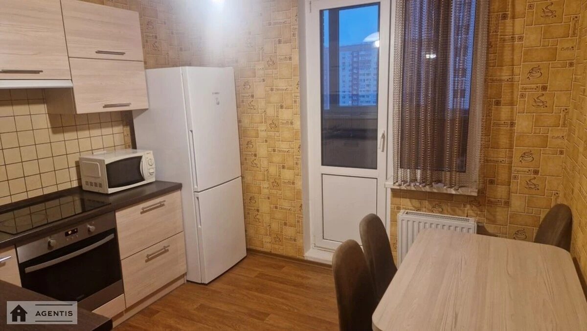 Apartment for rent 1 room, 43 m², 20th fl./25 floors. 3, Sofiyi Rusovoyi vul., Kyiv. 