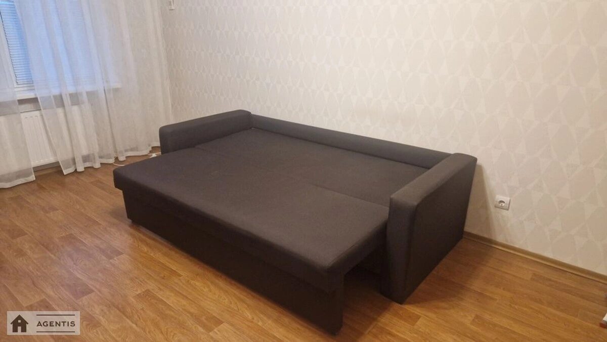 Apartment for rent 1 room, 43 m², 20th fl./25 floors. 3, Sofiyi Rusovoyi vul., Kyiv. 