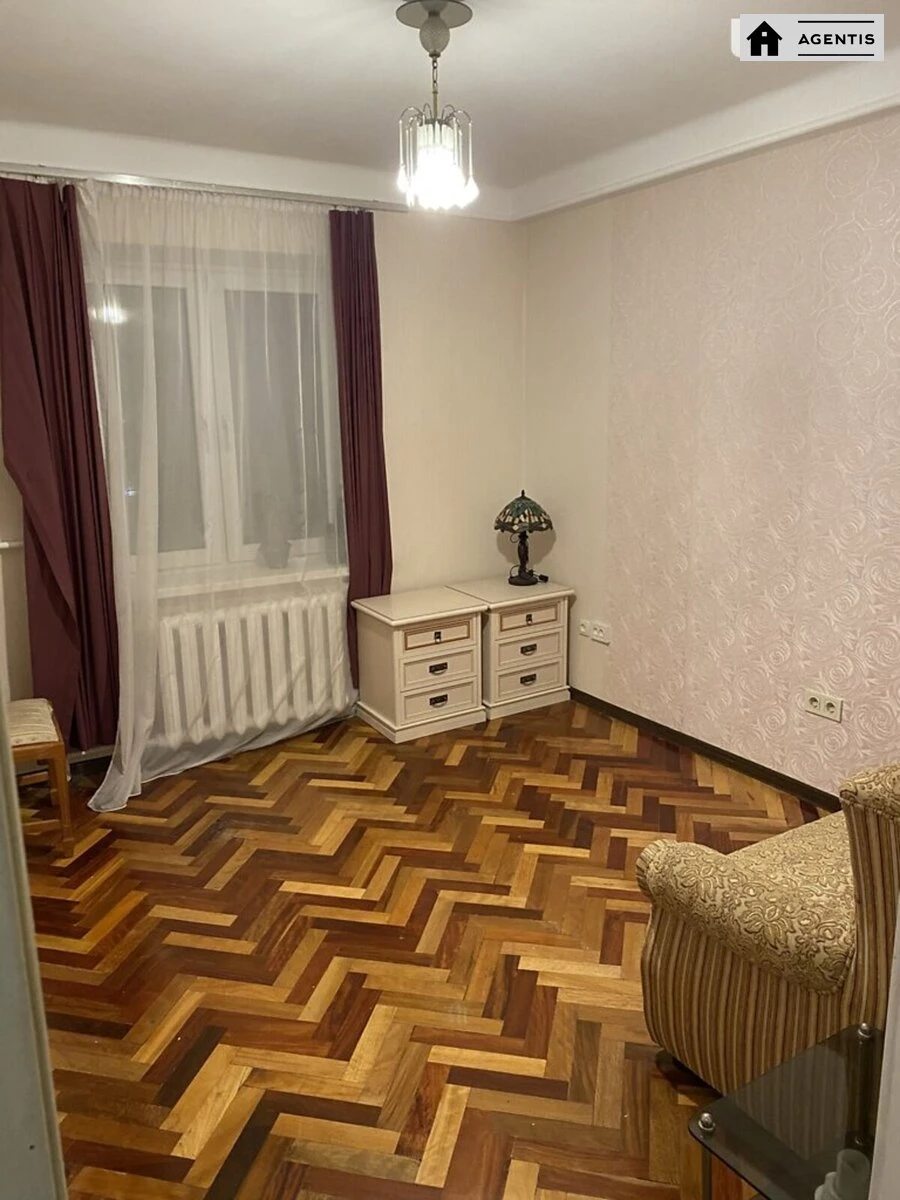 Сдам квартиру 2 комнаты, 50 m², 9 эт./9 этажей. 45, Энтузиастов 45, Киев. 