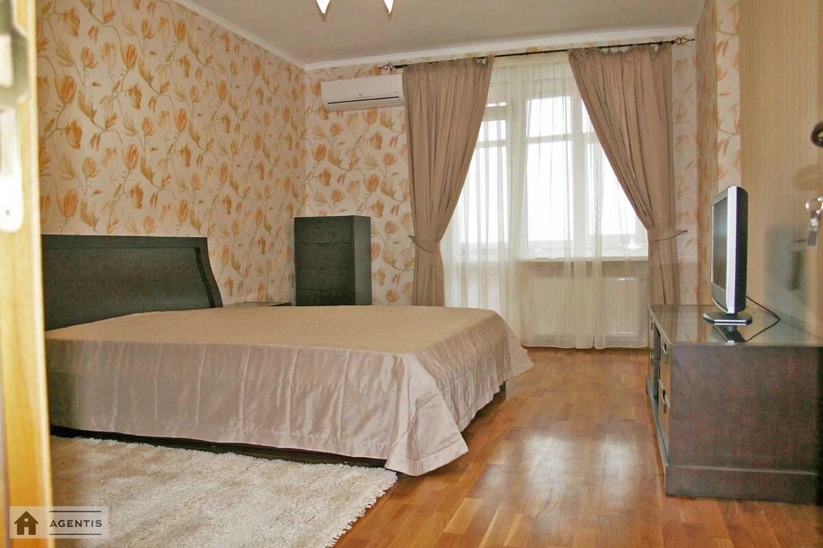 Apartment for rent 3 rooms, 120 m², 17th fl./25 floors. 22, Lvivska 22, Kyiv. 