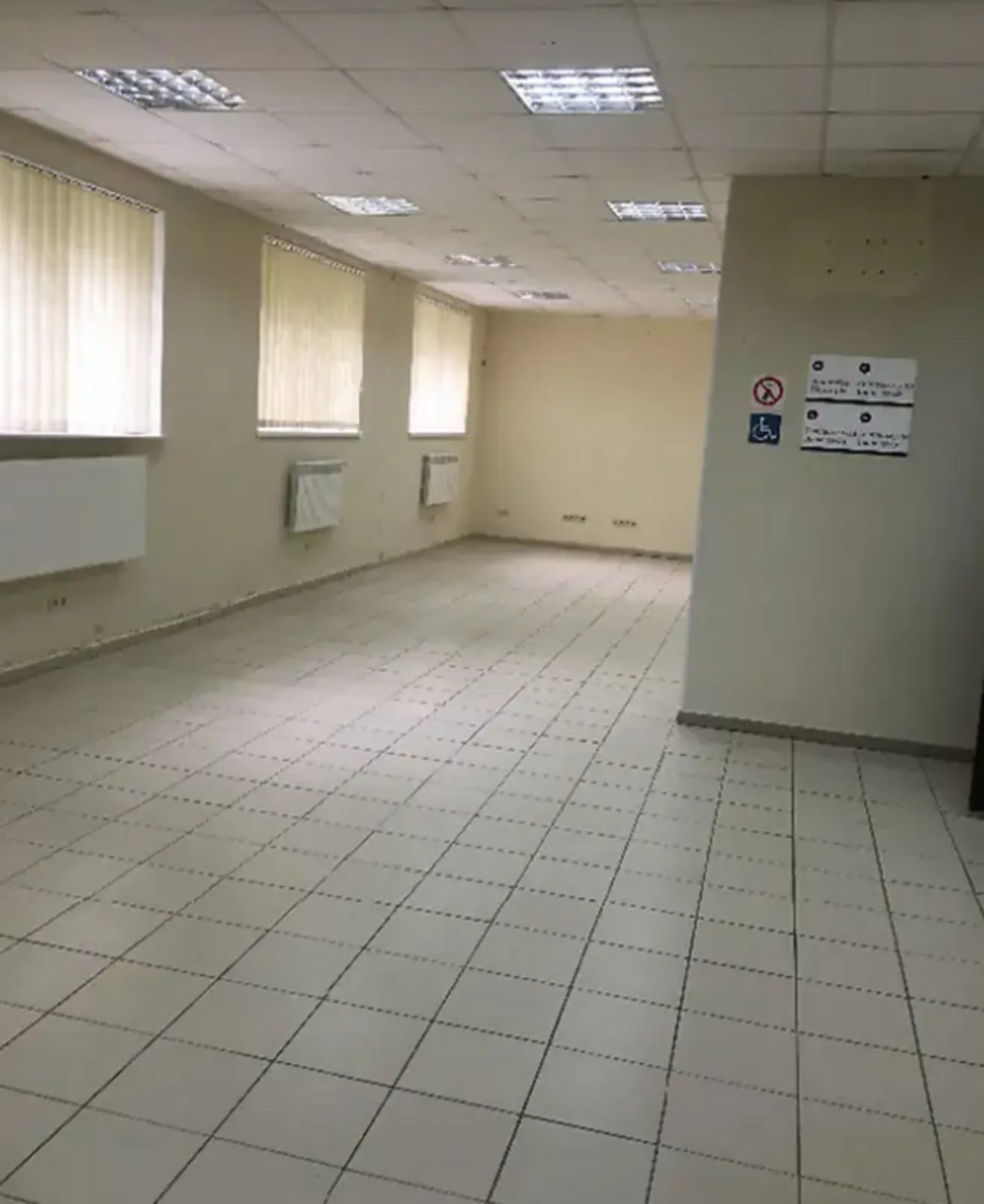 Продам нерухомість під комерцію 427 m², 1 пов./5 поверхів. Старий Поділ вул., Тернопіль. 