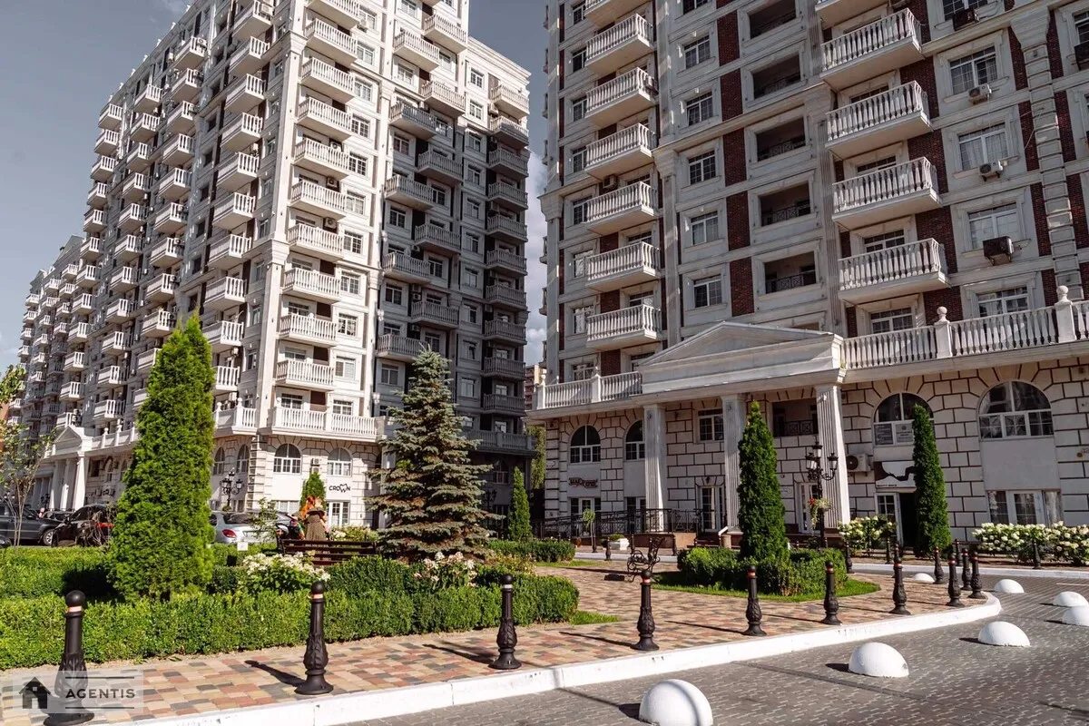 Сдам квартиру 1 комната, 39 m², 16 эт./21 этаж. Михайла Максимовича вул. (Онуфрія Трутенка), Киев. 