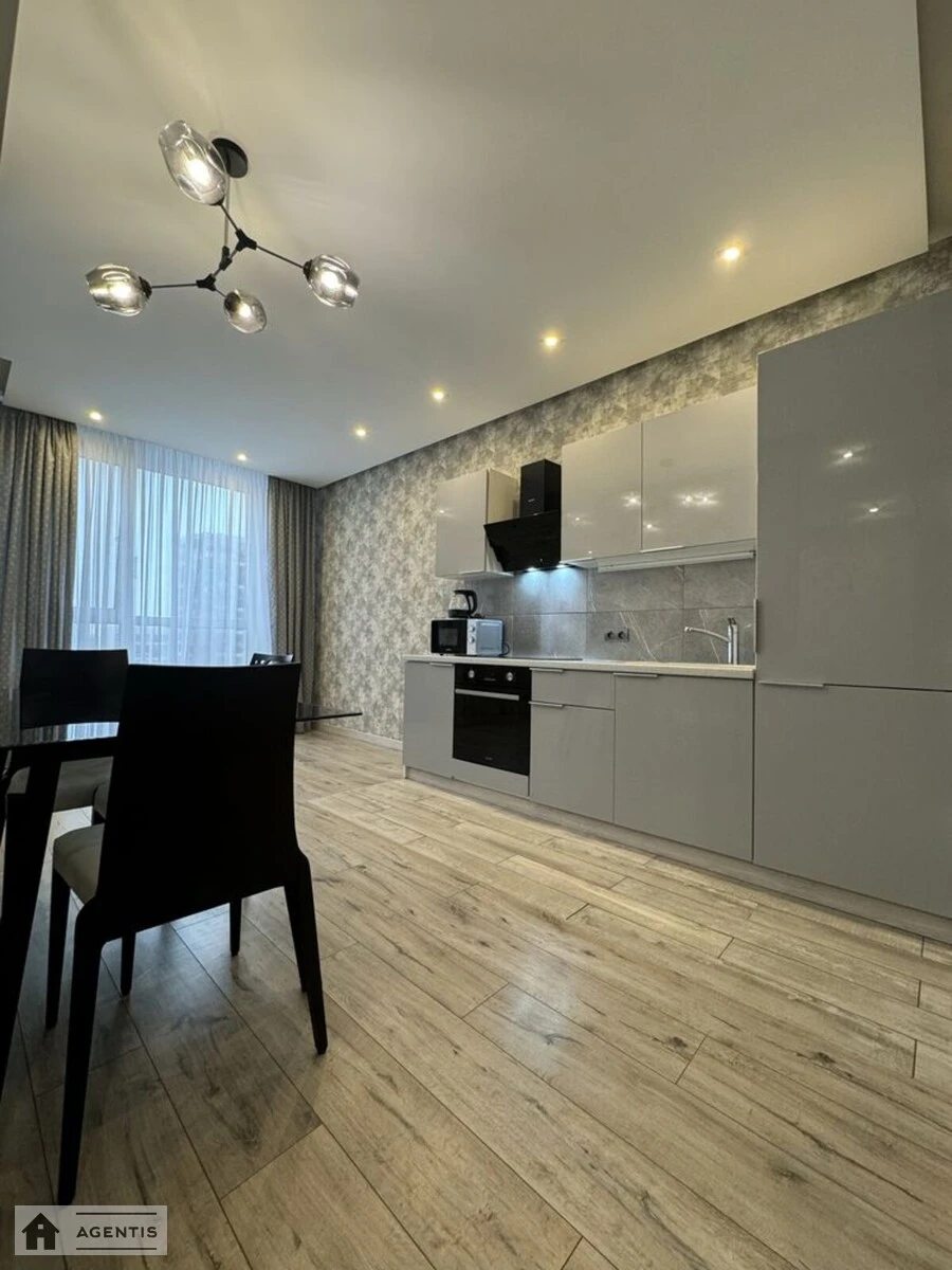 Сдам квартиру 1 комната, 45 m², 13 эт./13 этажей. 43, Правды 43, Киев. 