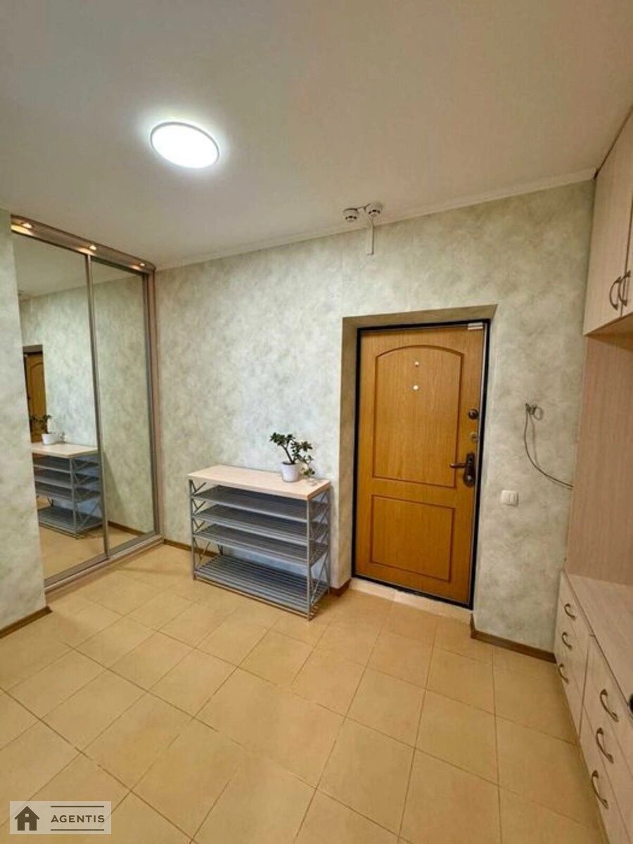 Apartment for rent 1 room, 49 m², 8th fl./15 floors. 33, Kubanskoyi Ukrayiny vul. Marshala Zhukova, Kyiv. 