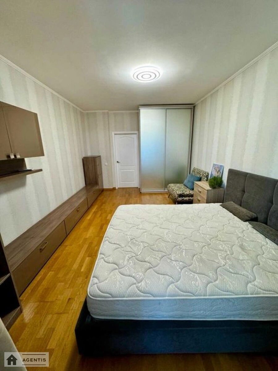 Apartment for rent 1 room, 49 m², 8th fl./15 floors. 33, Kubanskoyi Ukrayiny vul. Marshala Zhukova, Kyiv. 