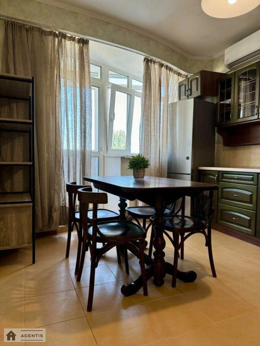 Apartment for rent 1 room, 49 m², 8th fl./15 floors. 33, Kubanskoyi Ukrayiny vul. Marshala Zhukova, Kyiv. 