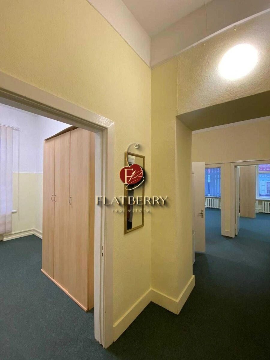 Office for sale 80 m², 3rd fl.. 18, Prorizna 18, Kyiv. 