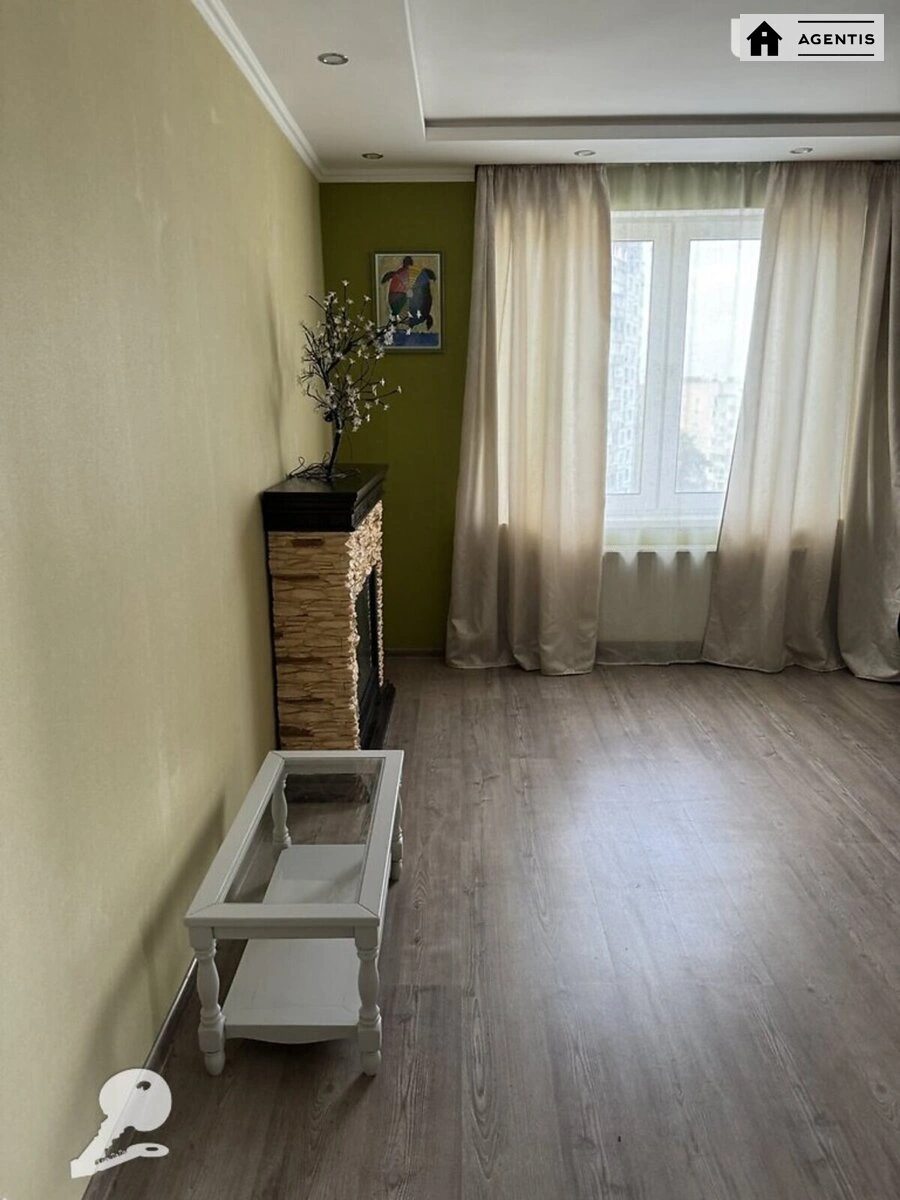 Apartment for rent 2 rooms, 70 m², 11th fl./25 floors. 1, Khorolska 1, Kyiv. 