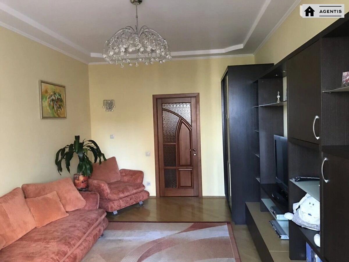 Сдам квартиру 3 комнаты, 123 m², 8 эт./19 этажей. 25, Вячеслава Чорновола вул., Киев. 