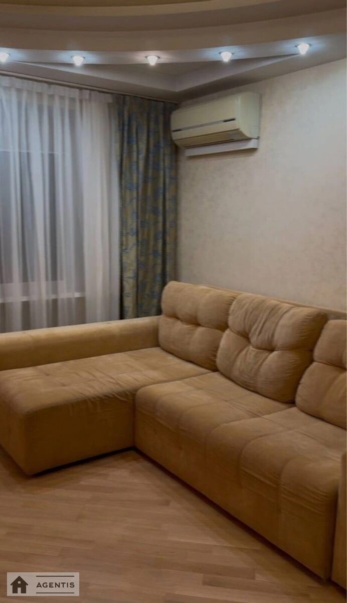 Apartment for rent 2 rooms, 45 m², 9th fl./9 floors. 12, Rusanivska Naberezhna 12, Kyiv. 