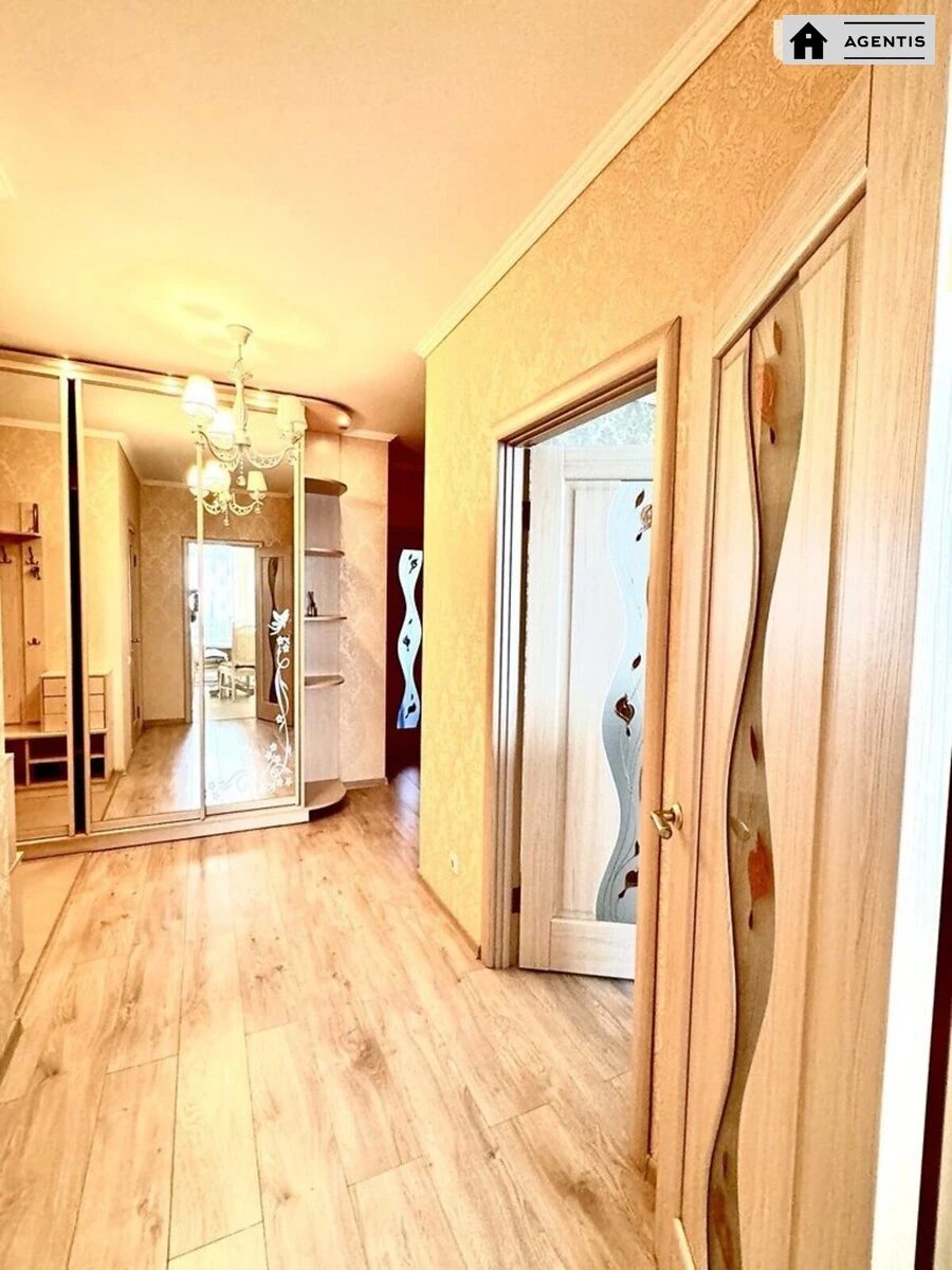 Apartment for rent 2 rooms, 65 m², 2nd fl./18 floors. 50, Yuliyi Zdanovskoyi vul. Mykhayla Lomonosova, Kyiv. 