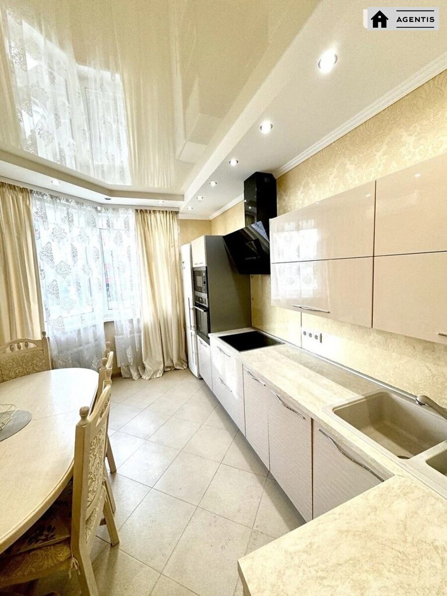 Apartment for rent 2 rooms, 65 m², 2nd fl./18 floors. 50, Yuliyi Zdanovskoyi vul. Mykhayla Lomonosova, Kyiv. 