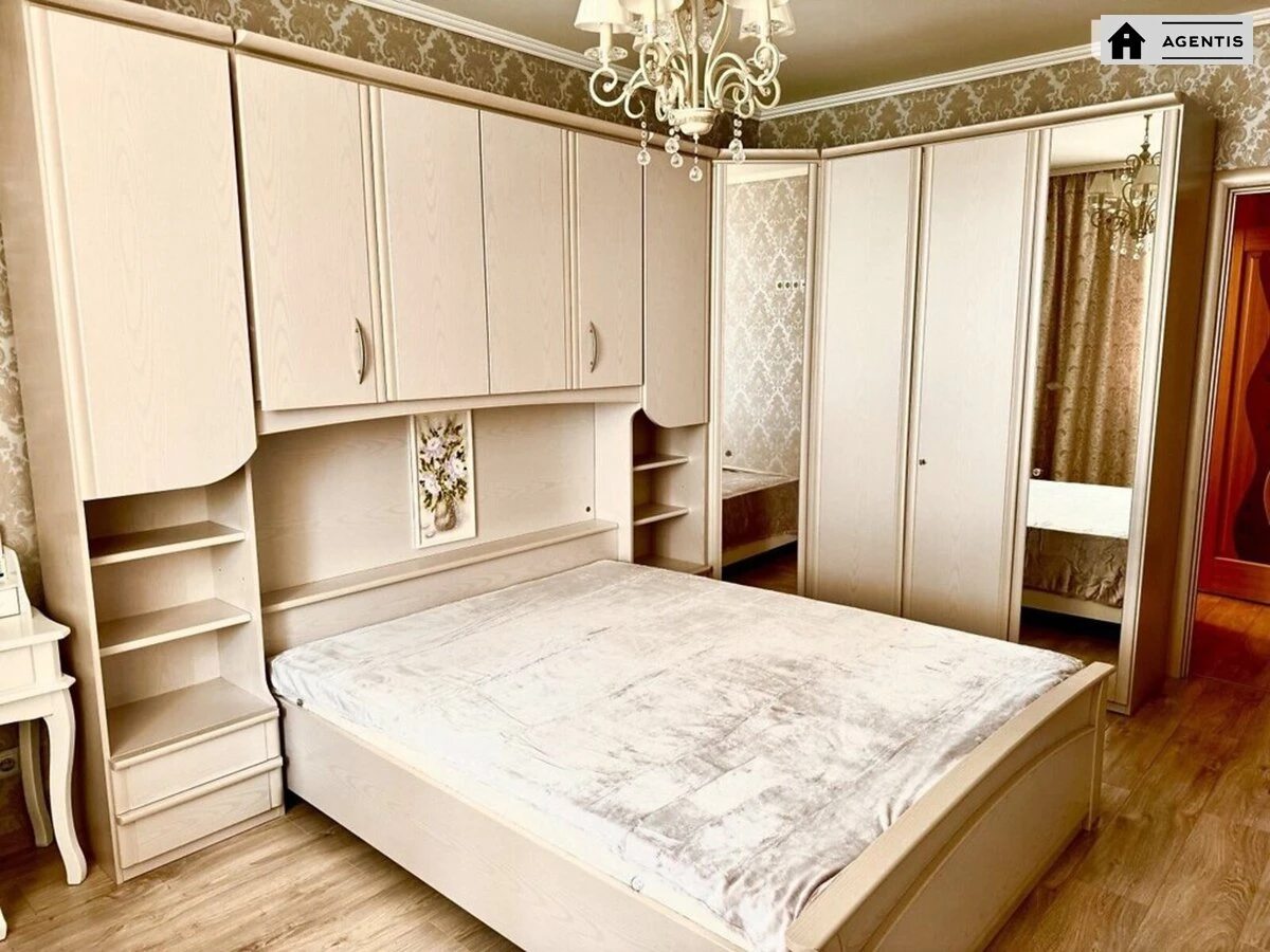 Apartment for rent 2 rooms, 65 m², 2nd fl./18 floors. 50, Yuliyi Zdanovskoyi vul. Mykhayla Lomonosova, Kyiv. 