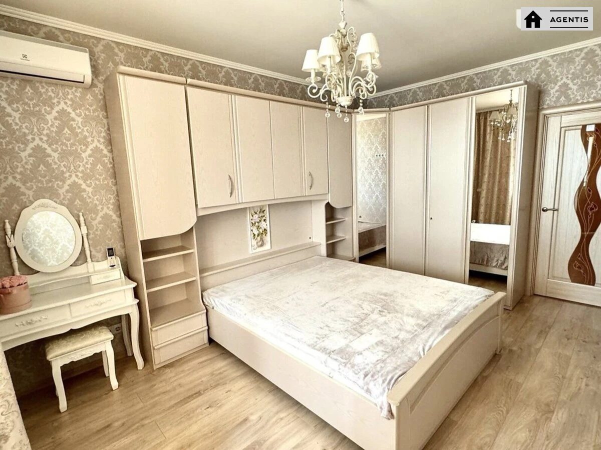 Apartment for rent 2 rooms, 65 m², 2nd fl./18 floors. 50, Yuliyi Zdanovskoyi vul. Mykhayla Lomonosova, Kyiv. 