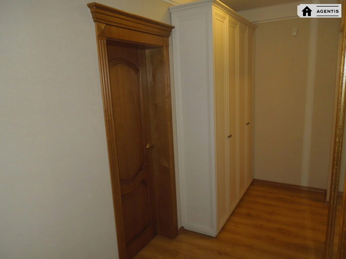 Apartment for rent 2 rooms, 56 m², 7th fl./9 floors. 45, Entuziastiv 45, Kyiv. 