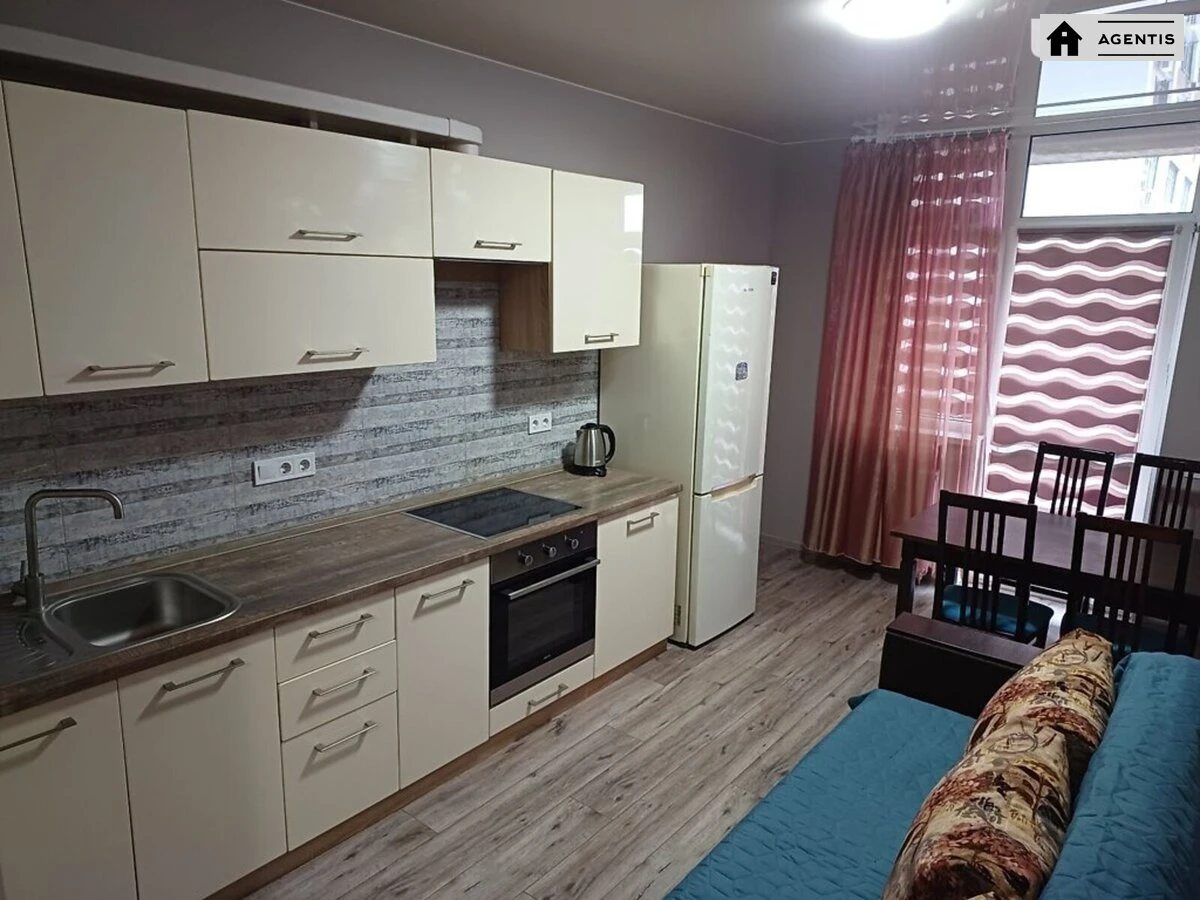 Apartment for rent 1 room, 40 m², 9th fl./16 floors. 45, Pravdy 45, Kyiv. 