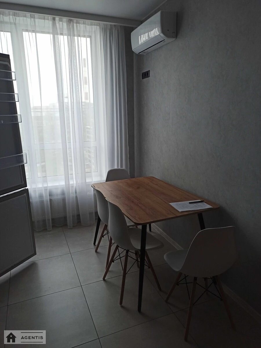 Apartment for rent 1 room, 40 m², 9th fl./21 floors. 1, Stolychne 1, Kyiv. 