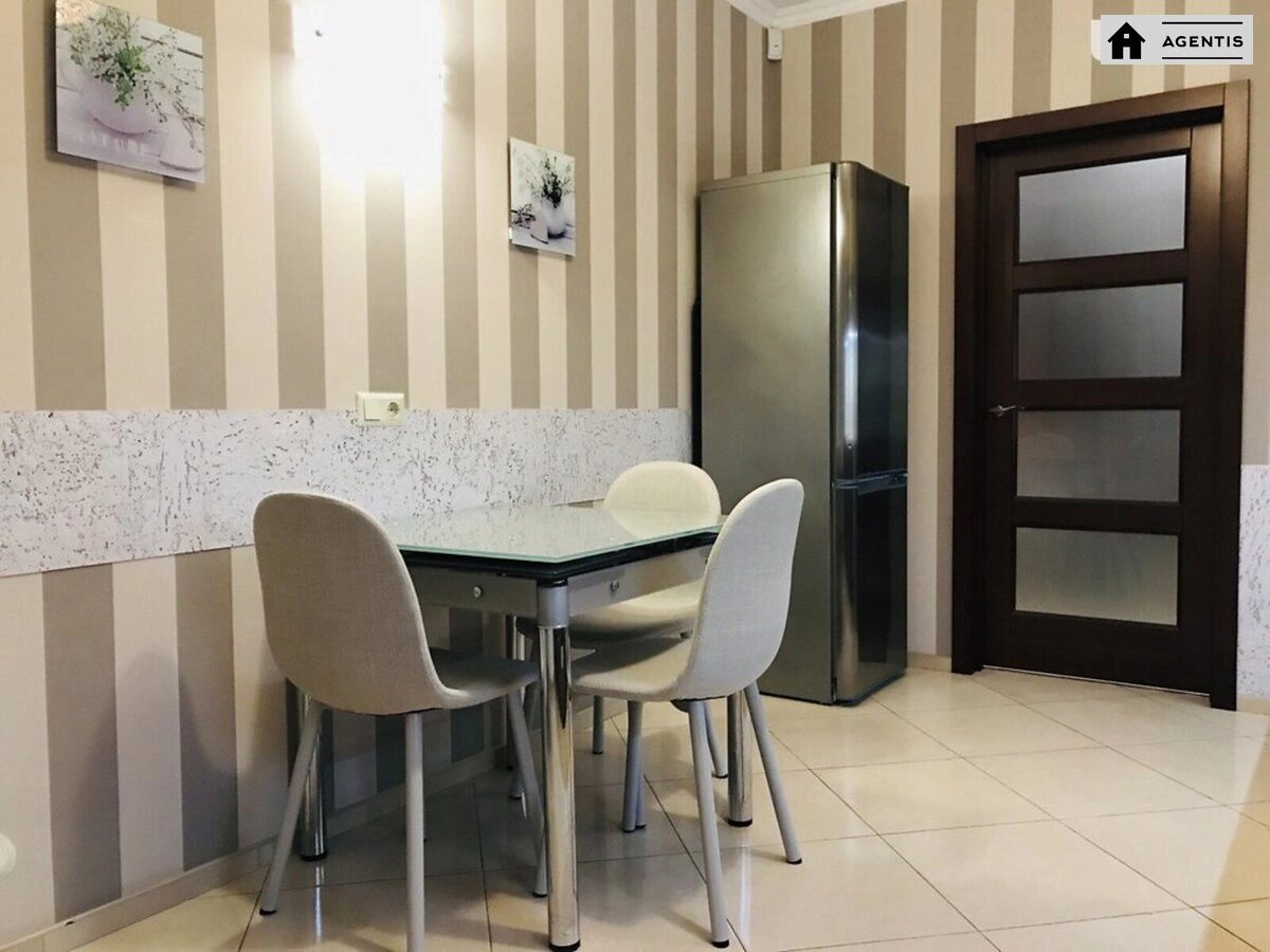 Здам квартиру 3 кімнати, 104 m², 11 пов./25 поверхів. 73, Ризька 73, Київ. 