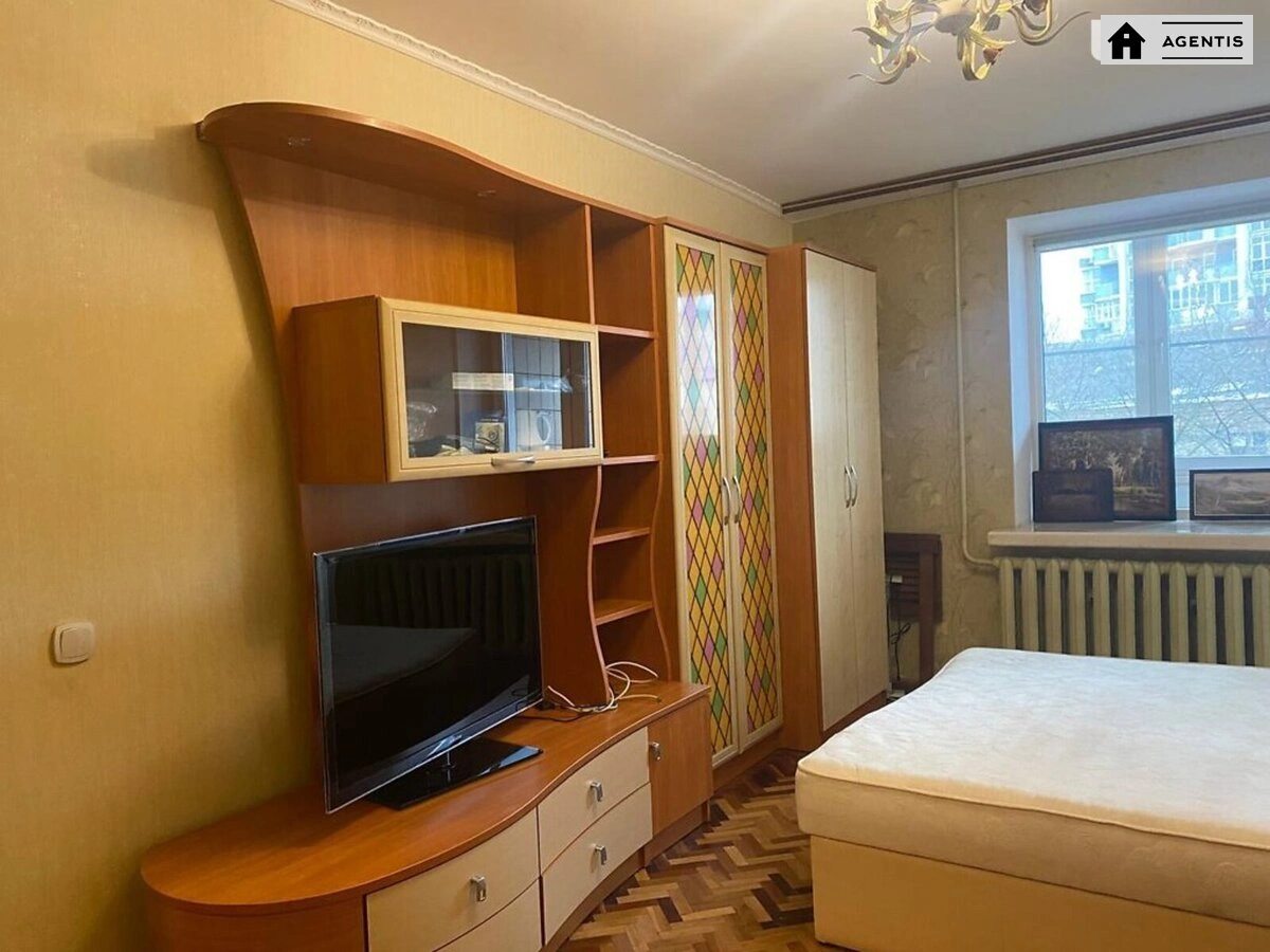 Apartment for rent 1 room, 35 m², 4th fl./18 floors. 9, Yuriya Illyenka vul. Melnykova, Kyiv. 