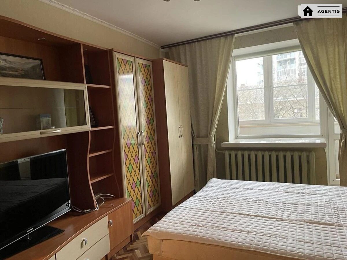 Apartment for rent 1 room, 35 m², 4th fl./18 floors. 9, Yuriya Illyenka vul. Melnykova, Kyiv. 