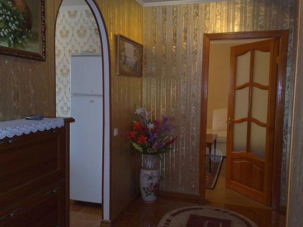 Сдам квартиру 2 комнаты, 65 m², 6 эт./16 этажей. 9, Юрія Іллєнка вул. (Мельникова), Киев. 