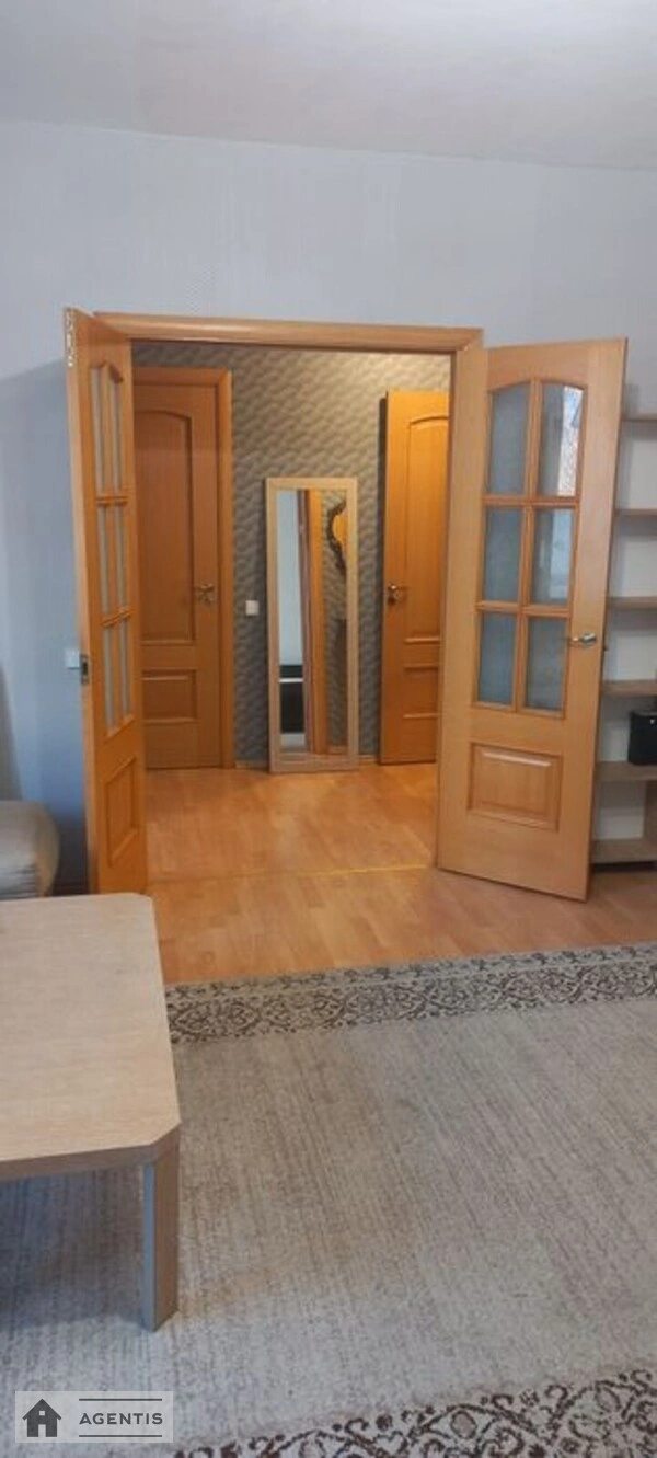 Сдам квартиру 1 комната, 60 m², 2 эт./23 этажа. 2, Дмитра Чижевського вул. (Петра Чаадаєва), Киев. 