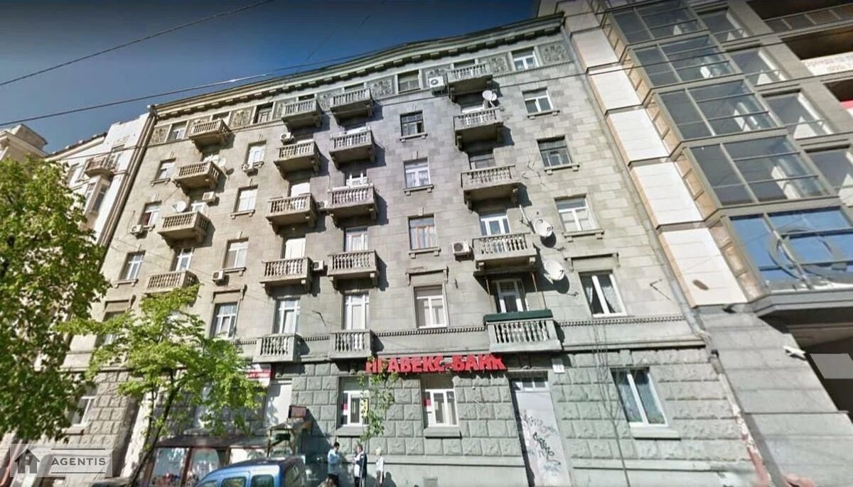 Сдам квартиру 2 комнаты, 65 m², 4 эт./6 этажей. 70, Саксаганского 70, Киев. 