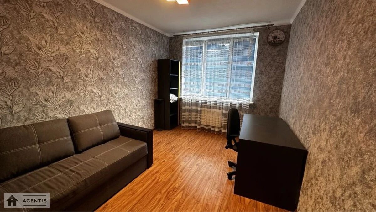 Сдам квартиру 2 комнаты, 72 m², 13 эт./15 этажей. 14, Миколи Руденка бульв. (Кольцова), Киев. 