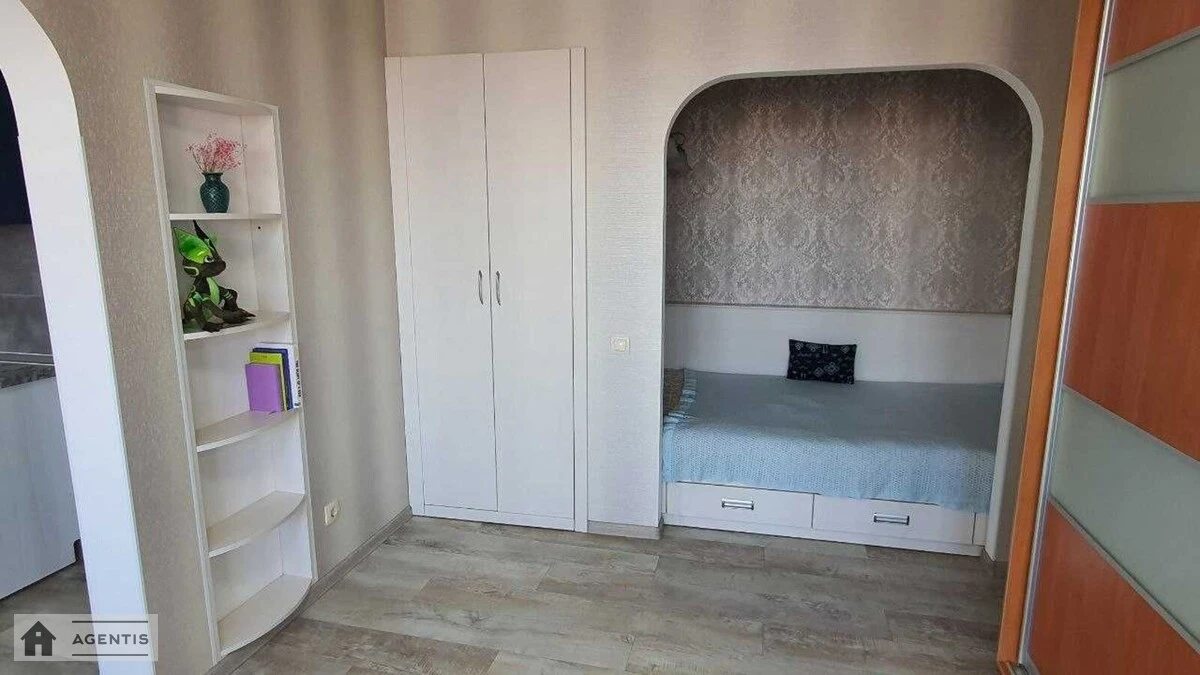 Сдам квартиру 1 комната, 35 m², 16 эт./16 этажей. 49, Юрія Іллєнка вул. (Мельникова), Киев. 