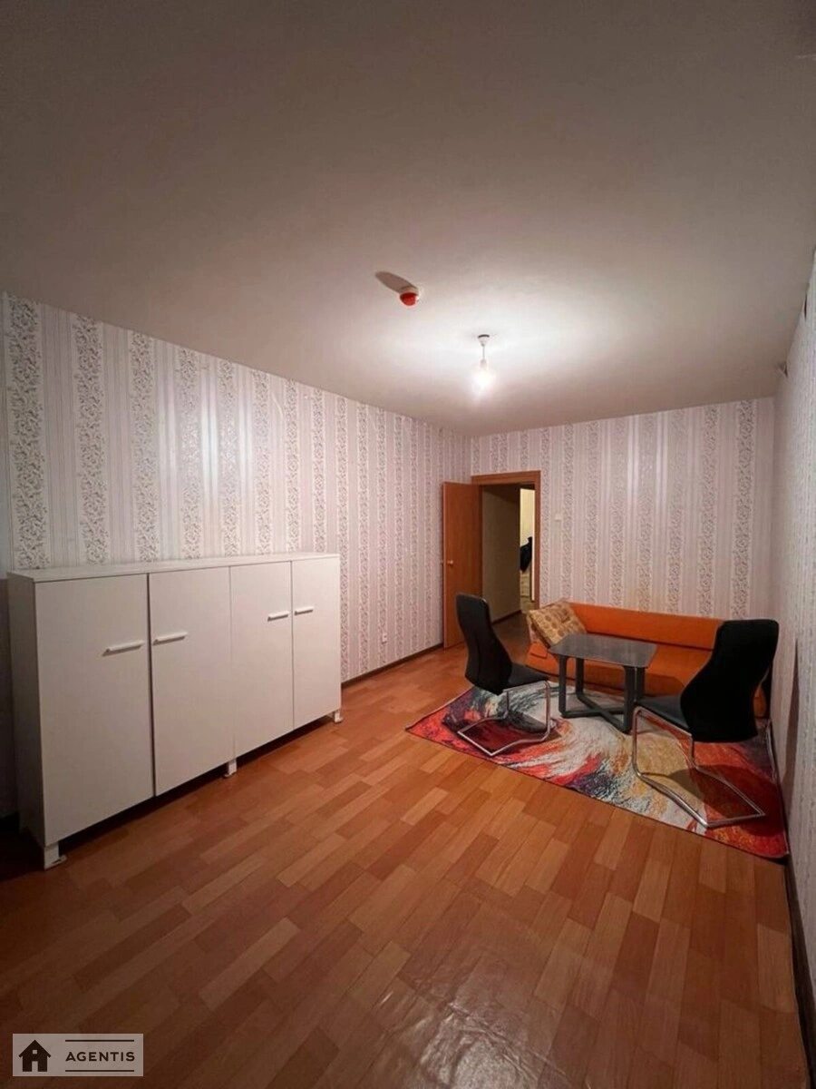 Сдам квартиру 3 комнаты, 87 m², 13 эт./16 этажей. 7, Михайла Максимовича вул. (Онуфрія Трутенка), Киев. 