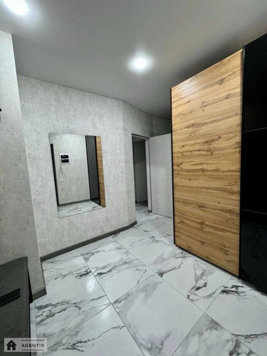 Сдам квартиру 1 комната, 55 m², 19 эт./25 этажей. 12, Причальная 12, Киев. 