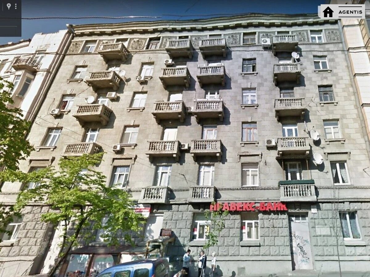 Сдам квартиру 3 комнаты, 63 m², 4 эт./6 этажей. 70, Саксаганского 70, Киев. 