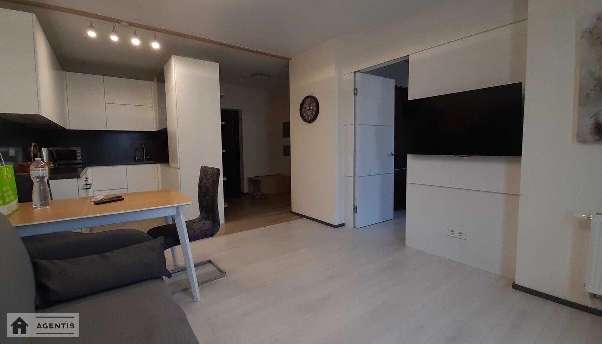 Сдам квартиру 2 комнаты, 45 m², 10 эт./25 этажей. Правды, Киев. 