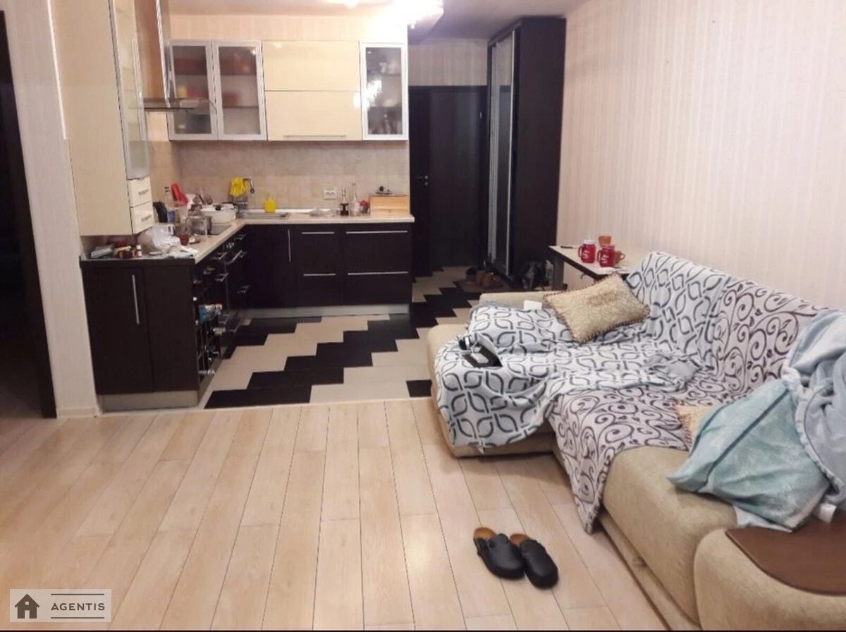 Сдам квартиру 2 комнаты, 64 m², 16 эт./25 этажей. 22, Львовская 22, Киев. 