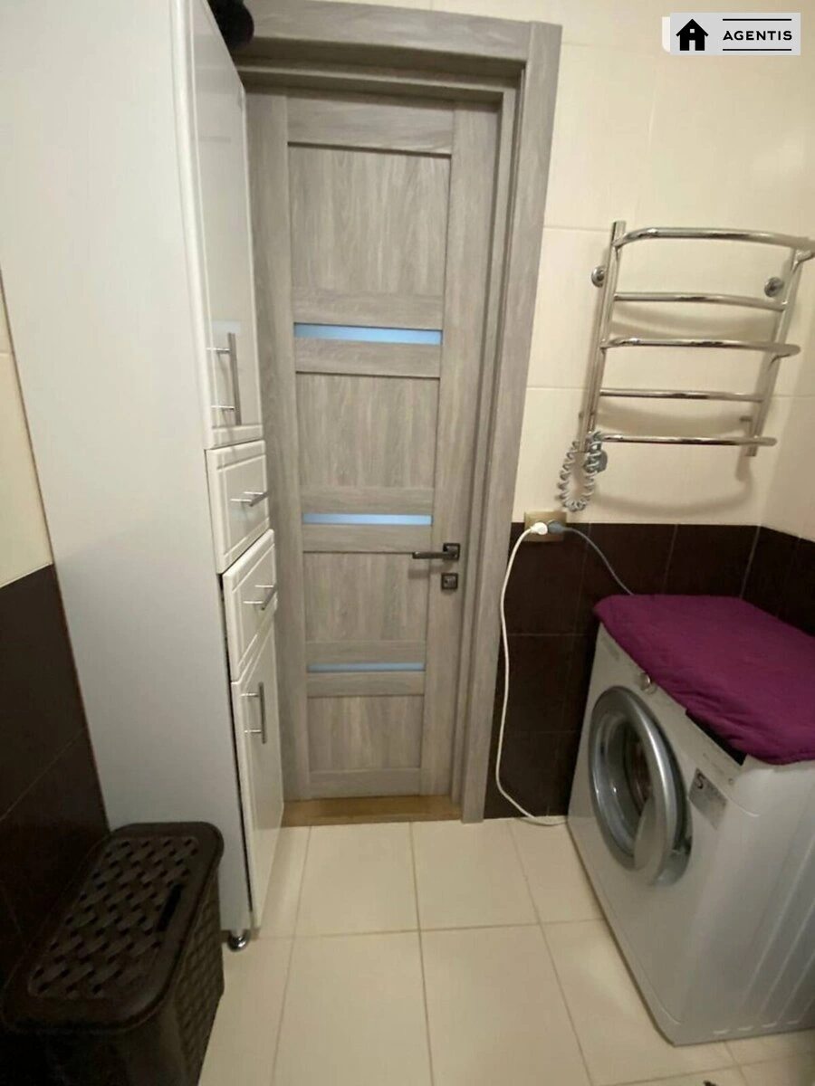 Сдам квартиру 2 комнаты, 64 m², 21 эт./25 этажей. 36, Юлії Здановської вул. (Михайла Ломоносова), Киев. 