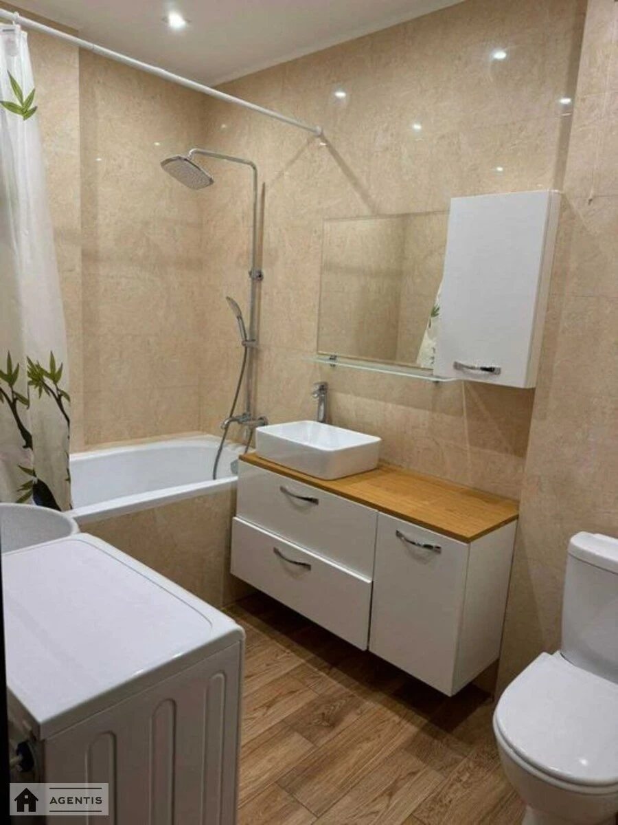 Сдам квартиру 2 комнаты, 63 m², 15 эт./22 этажа. 8, Бориса Гмирі вул., Киев. 