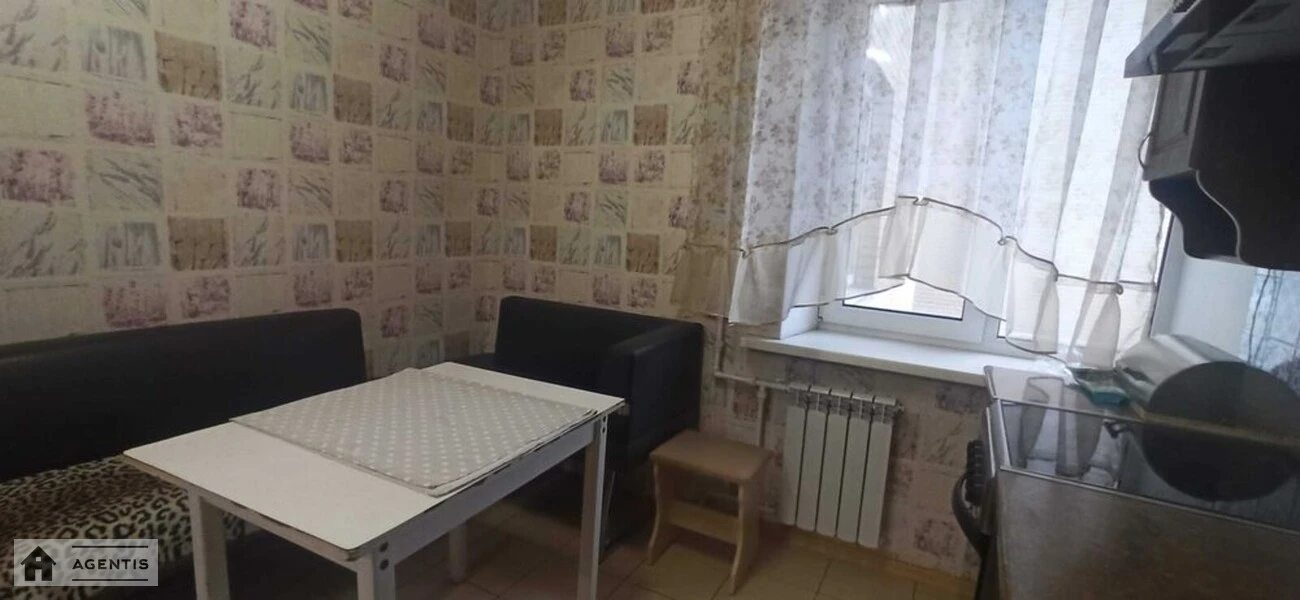 Здам квартиру 2 кімнати, 55 m², 6 пов./10 поверхів. 2, Академіка Корольова вул., Київ. 