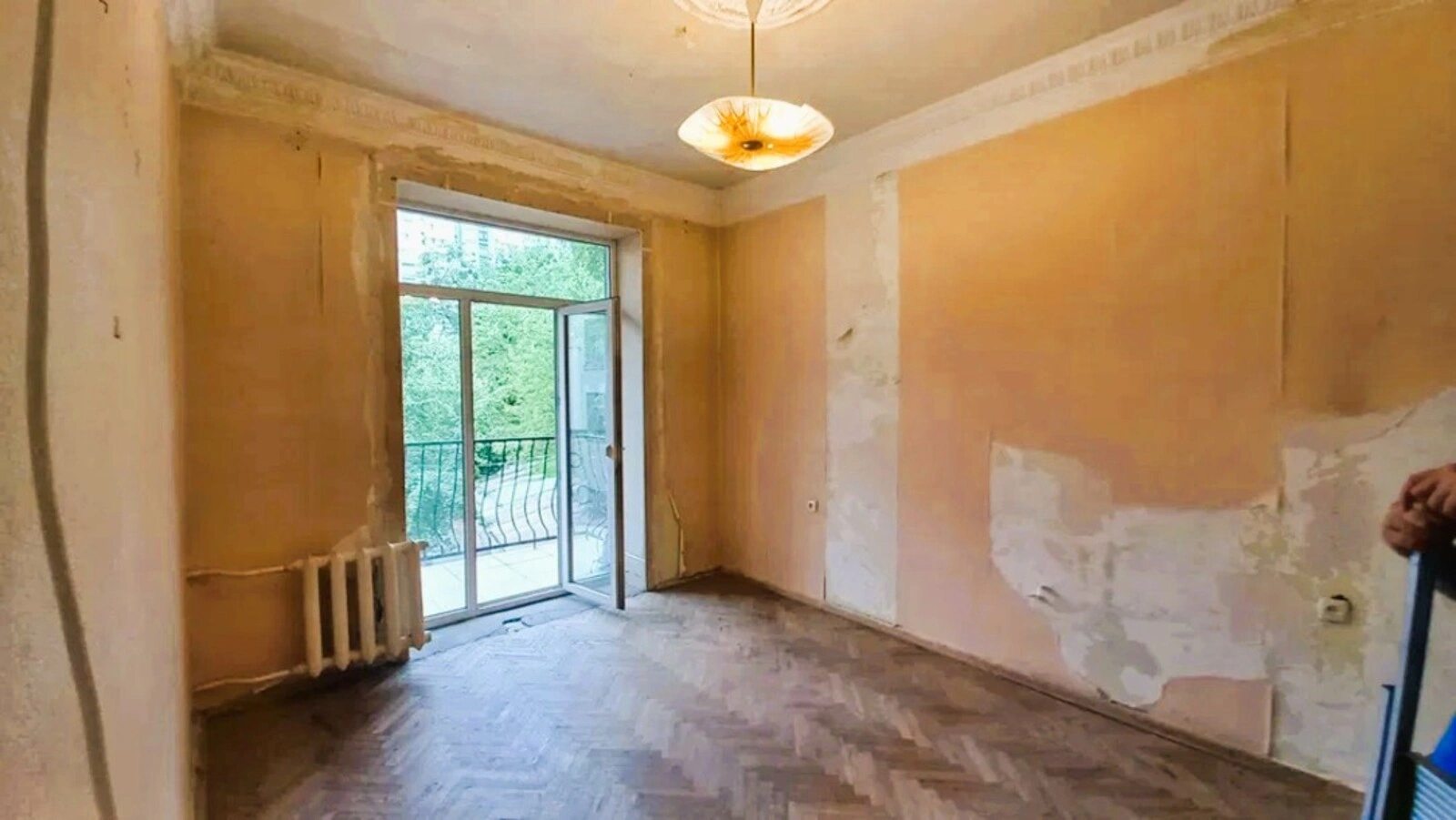 Apartments for sale 2 rooms, 55 m², 3rd fl./5 floors. 32, Biloruska 32, Kyiv. 