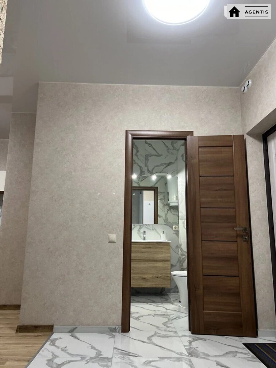 Сдам квартиру 2 комнаты, 51 m², 11 эт./25 этажей. 3, Балтийский 3, Киев. 