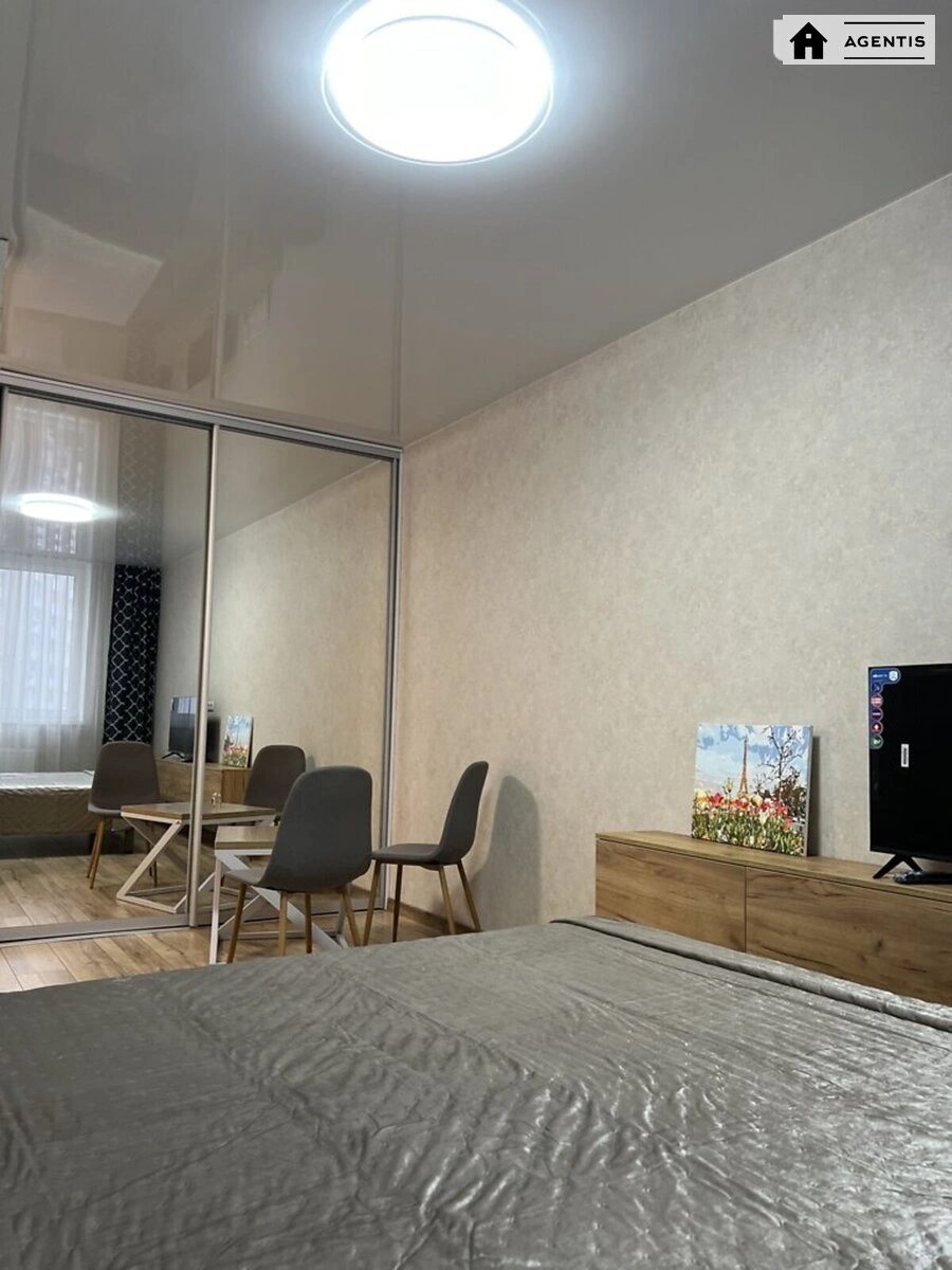 Сдам квартиру 2 комнаты, 51 m², 11 эт./25 этажей. 3, Балтийский 3, Киев. 