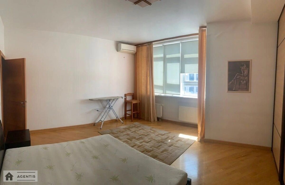 Сдам квартиру 3 комнаты, 103 m², 6 эт./23 этажа. 11, Бульварно-Кудрявська вул. (Воровського), Киев. 