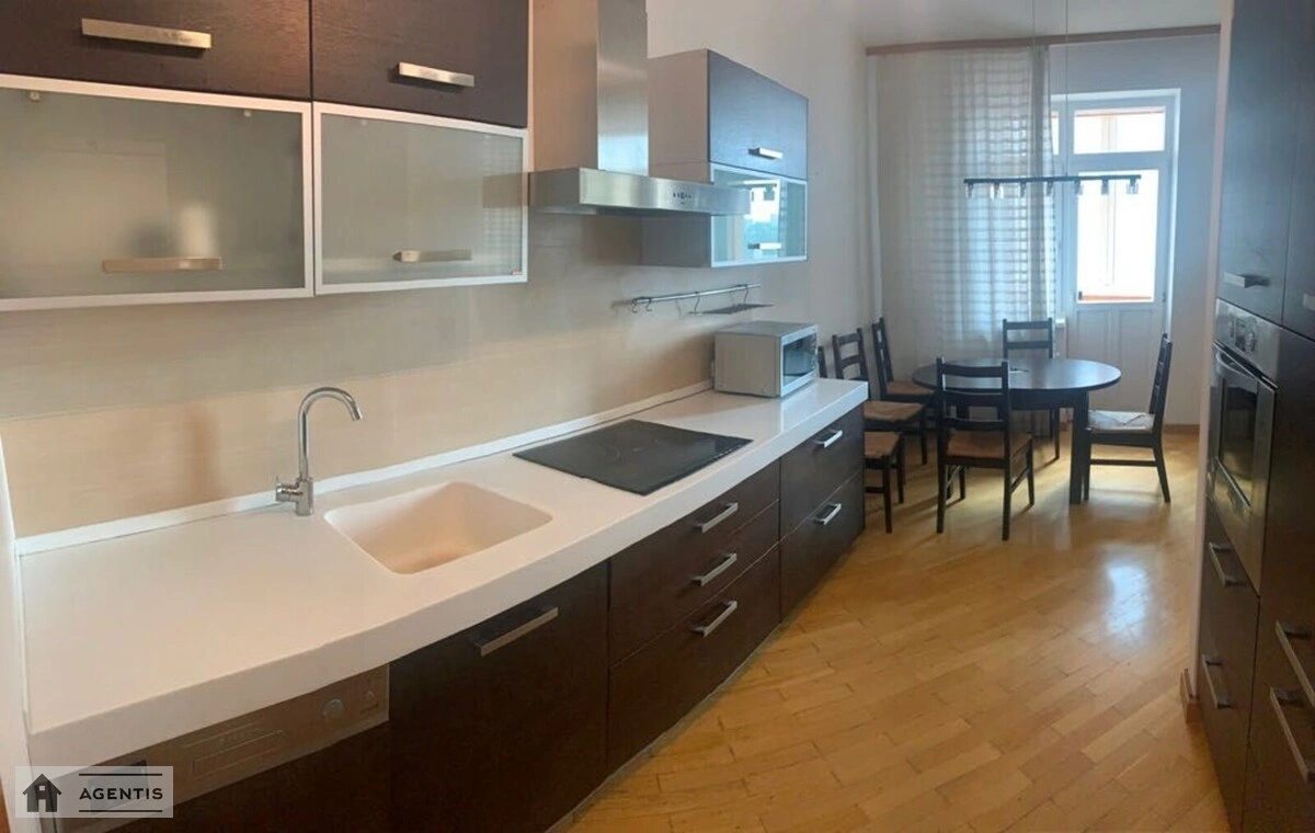 Сдам квартиру 3 комнаты, 103 m², 6 эт./23 этажа. 11, Бульварно-Кудрявська вул. (Воровського), Киев. 