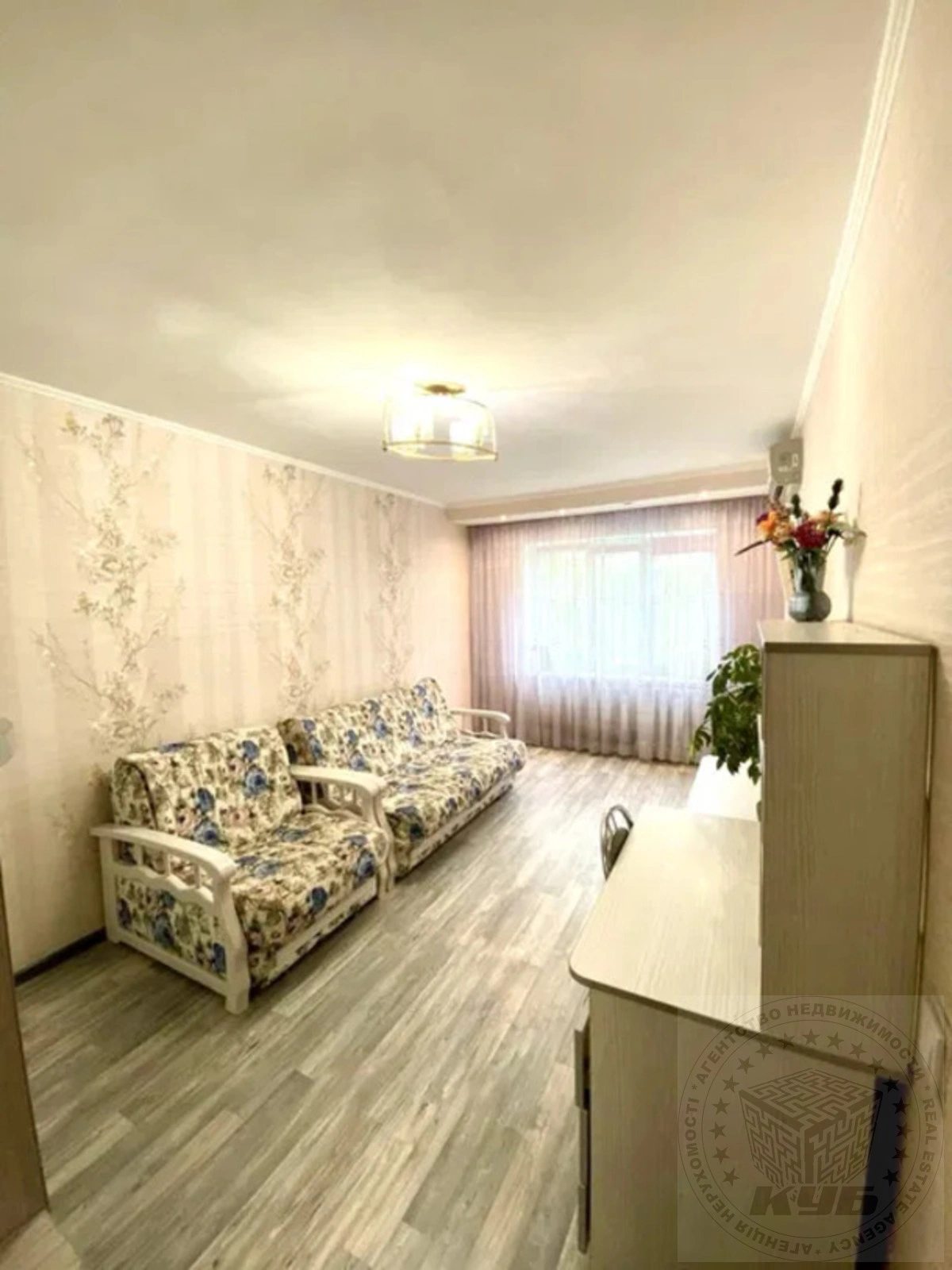 Apartments for sale 1 room, 25 m², 4th fl./5 floors. 9, Ivana Vyhovskoho vul. Marshala Hrechka, Kyiv. 