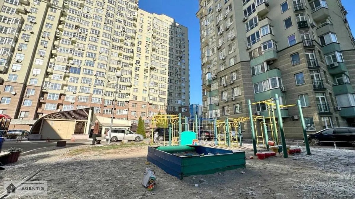 Сдам квартиру 3 комнаты, 133 m², 3 эт./21 этаж. Мокра вул. (Кудряшова), Киев. 