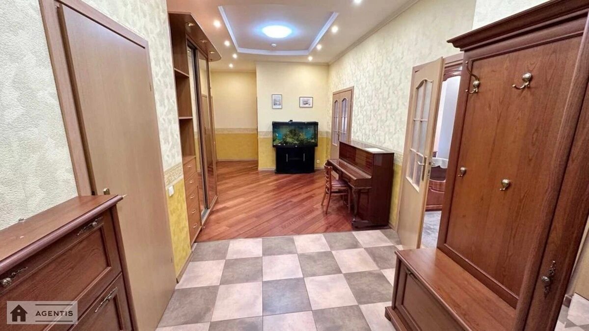 Сдам квартиру 3 комнаты, 133 m², 3 эт./21 этаж. Мокра вул. (Кудряшова), Киев. 