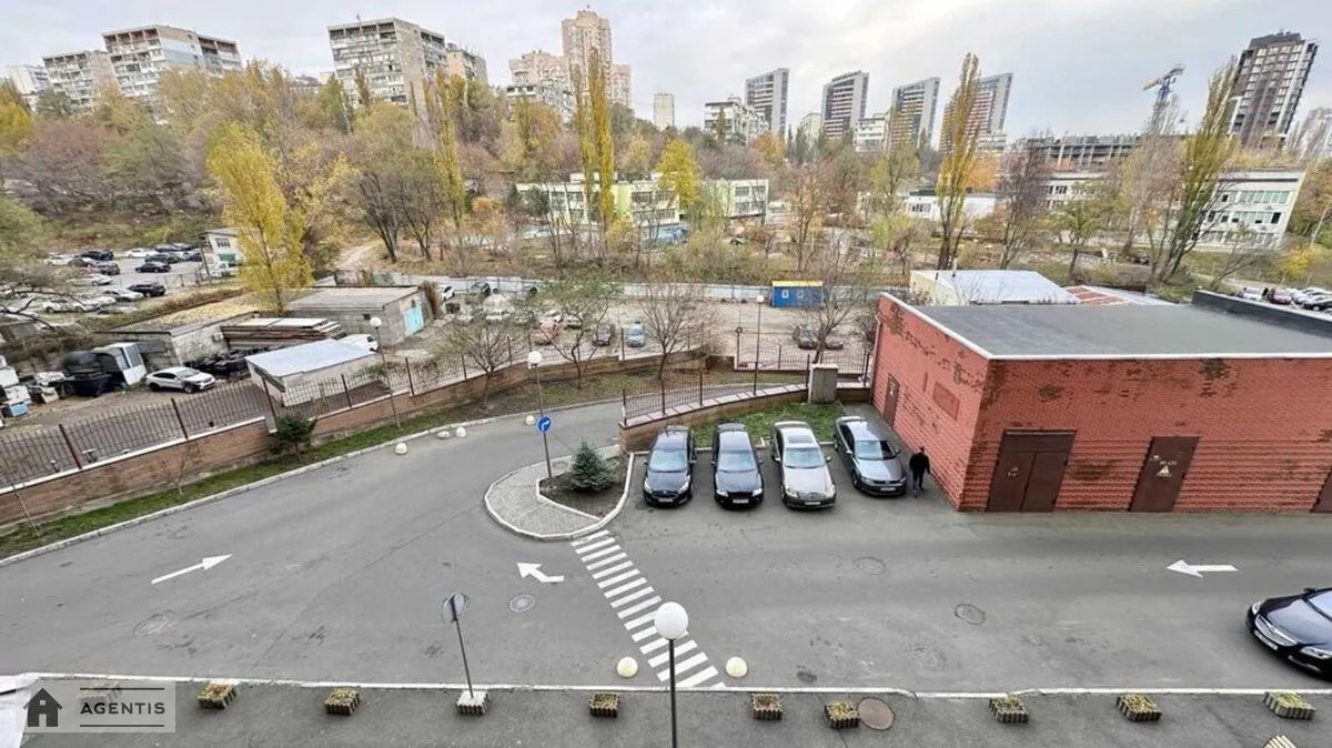 Сдам квартиру 3 комнаты, 133 m², 3 эт./21 этаж. Мокра вул. (Кудряшова), Киев. 