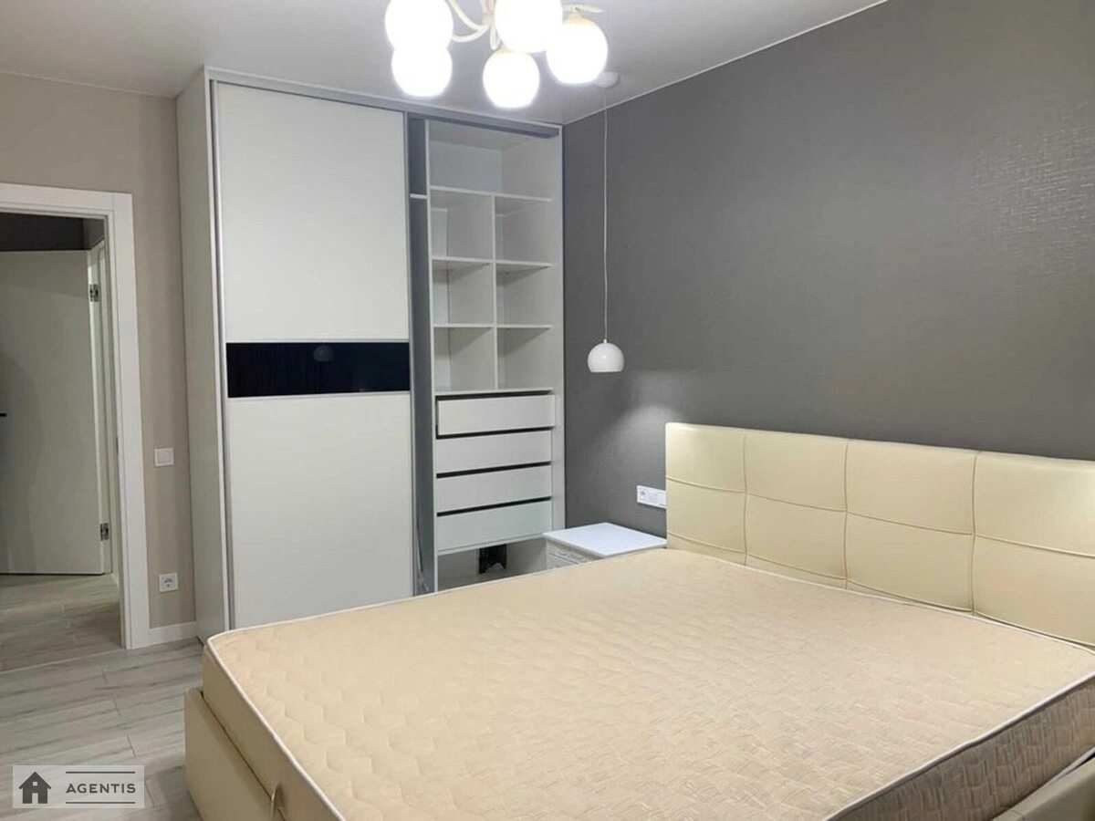 Здам квартиру 1 кімната, 42 m², 4 пов./20 поверхів. 13, Диміївська , Київ. 